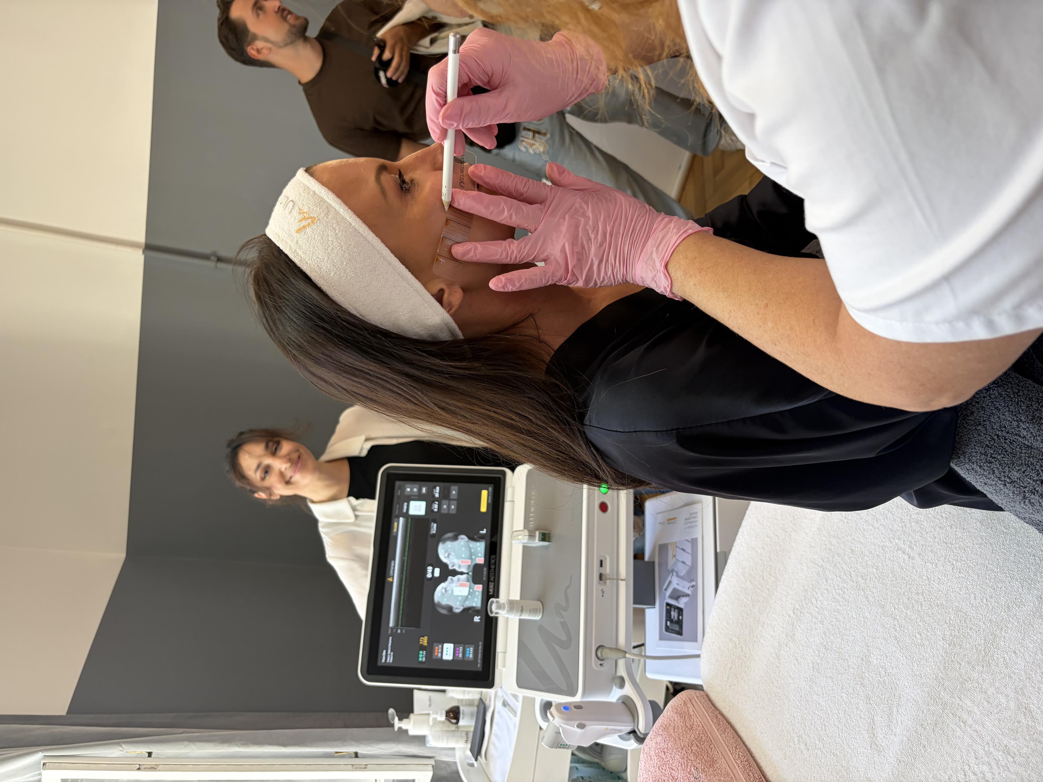PETRA CLINIC - klinika laserové a estetické medicíny foto 5