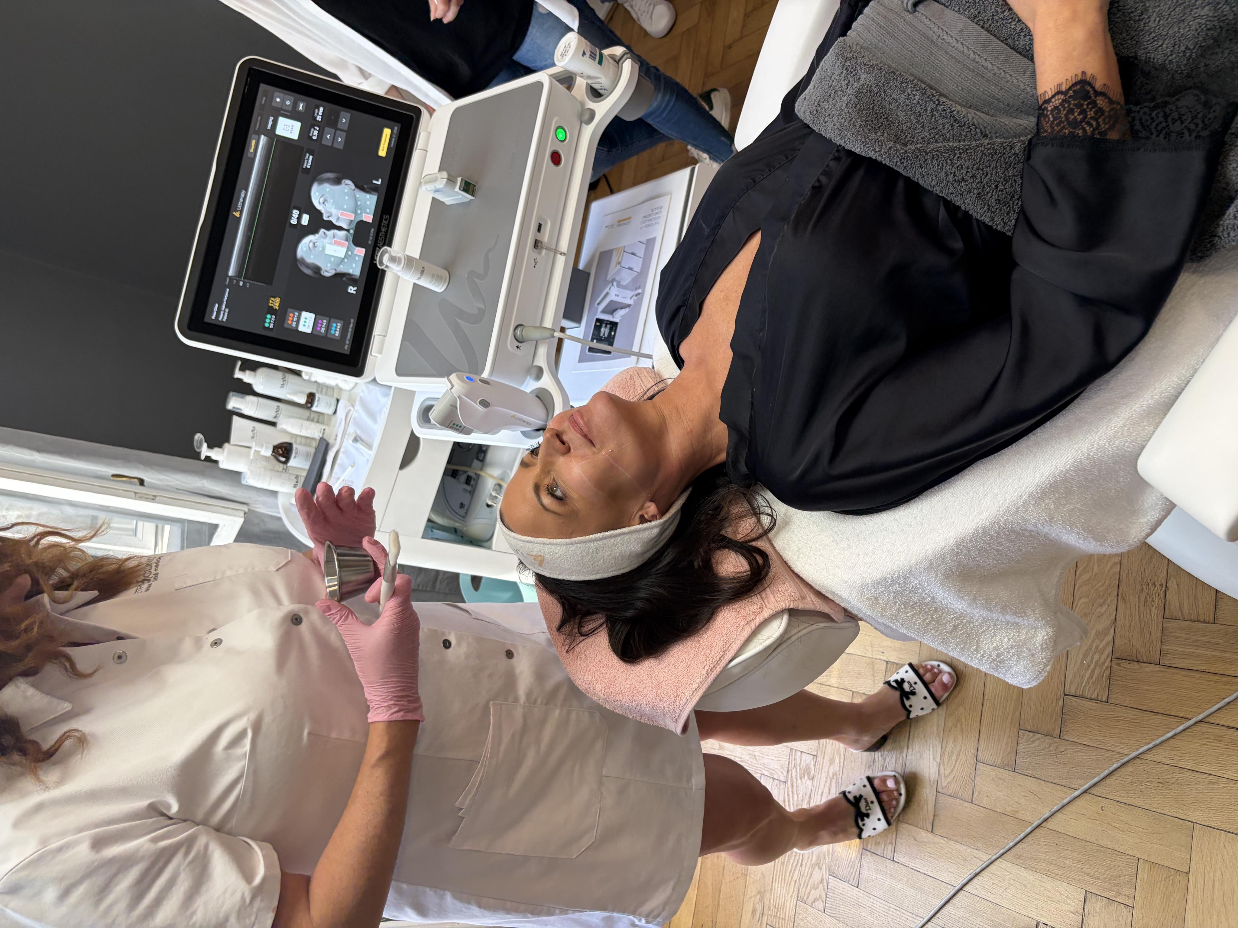 PETRA CLINIC - klinika laserové a estetické medicíny foto 3