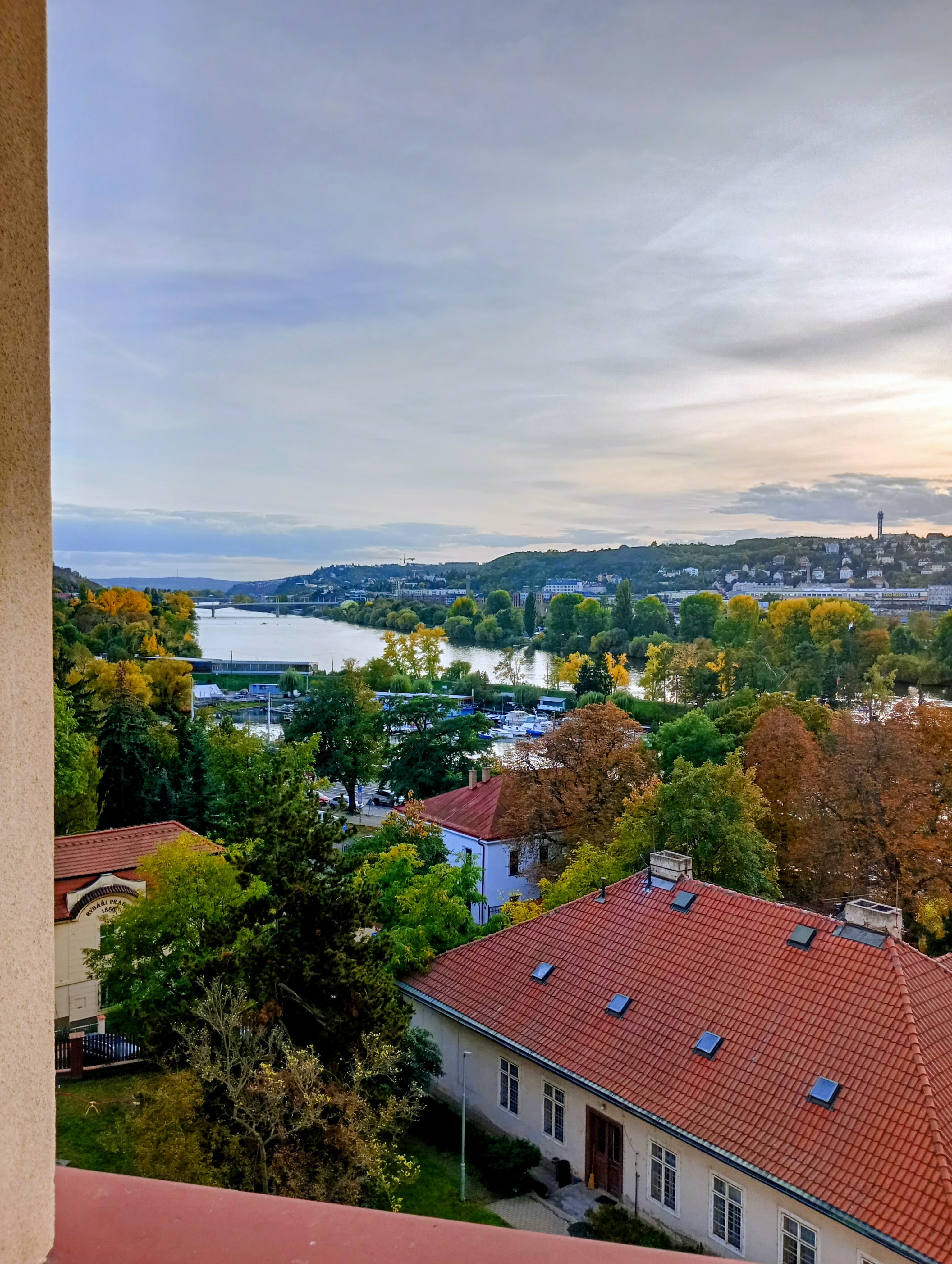 Ústav pro péči o matku a dítě foto 5