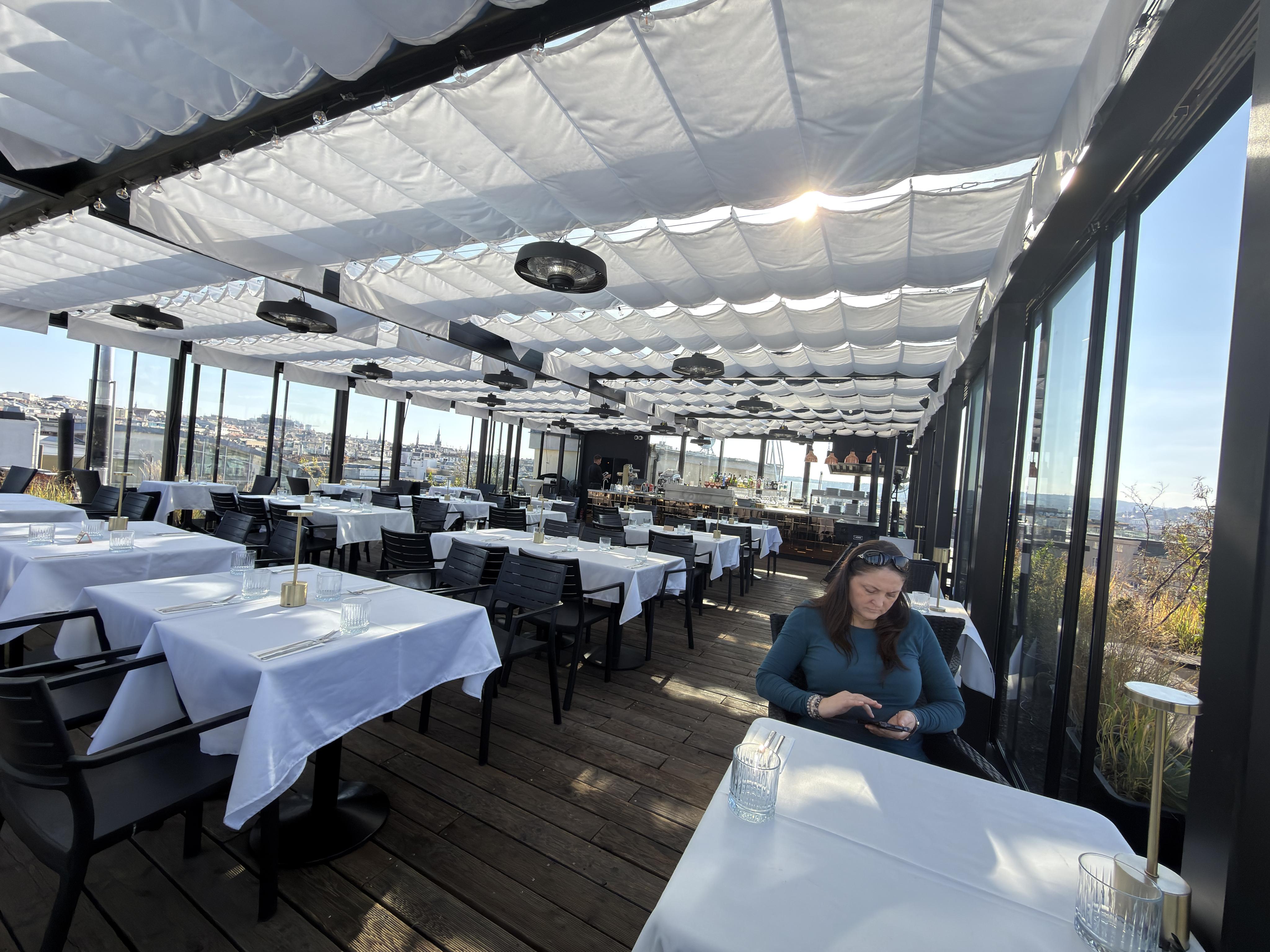 PYTLOUN SKY BAR & RESTAURANT PRAGUE foto 3