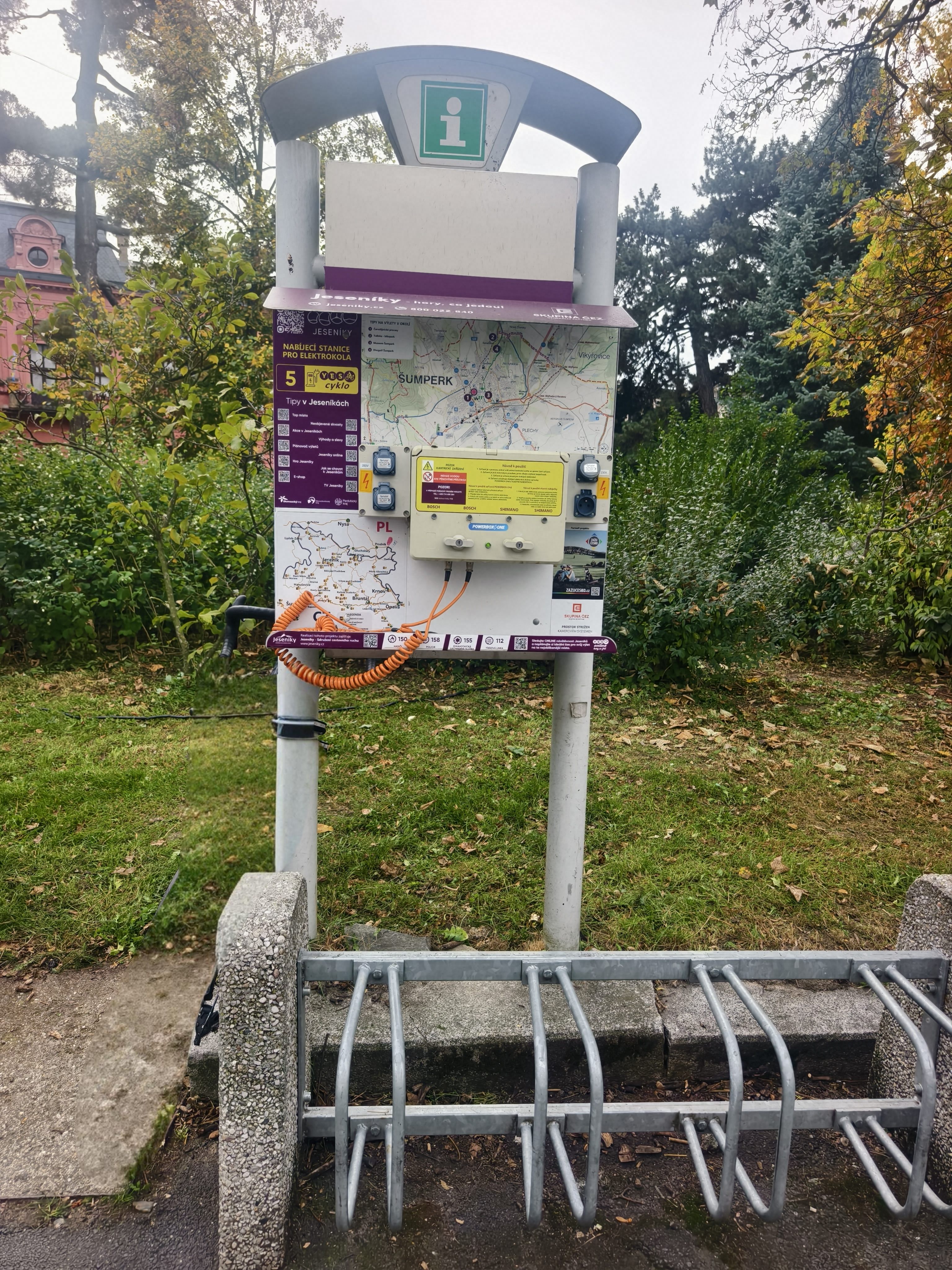 Nabíjecí stanice pro elektrokola foto 1