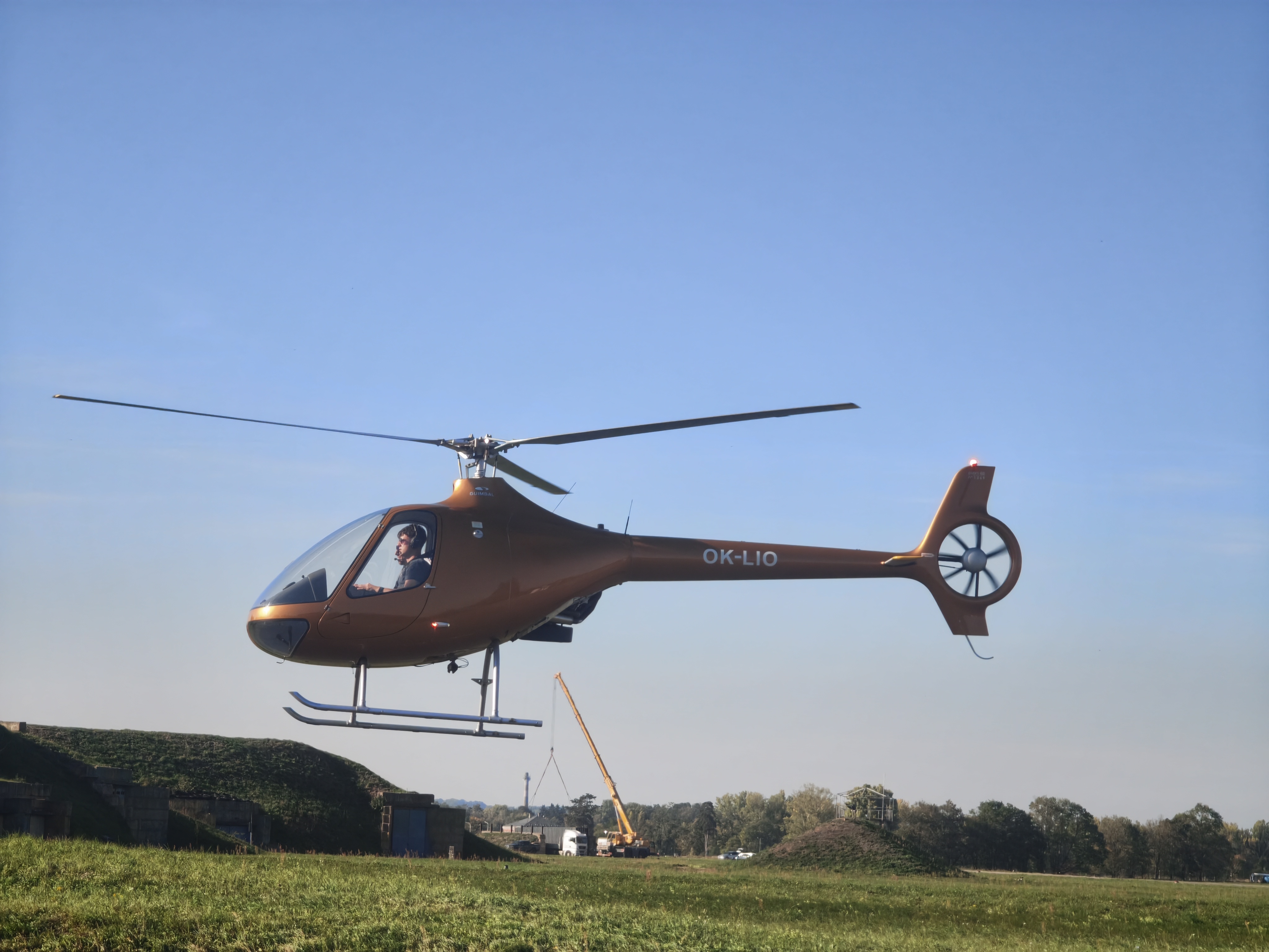 LION Helicopters, s.r.o. foto 1