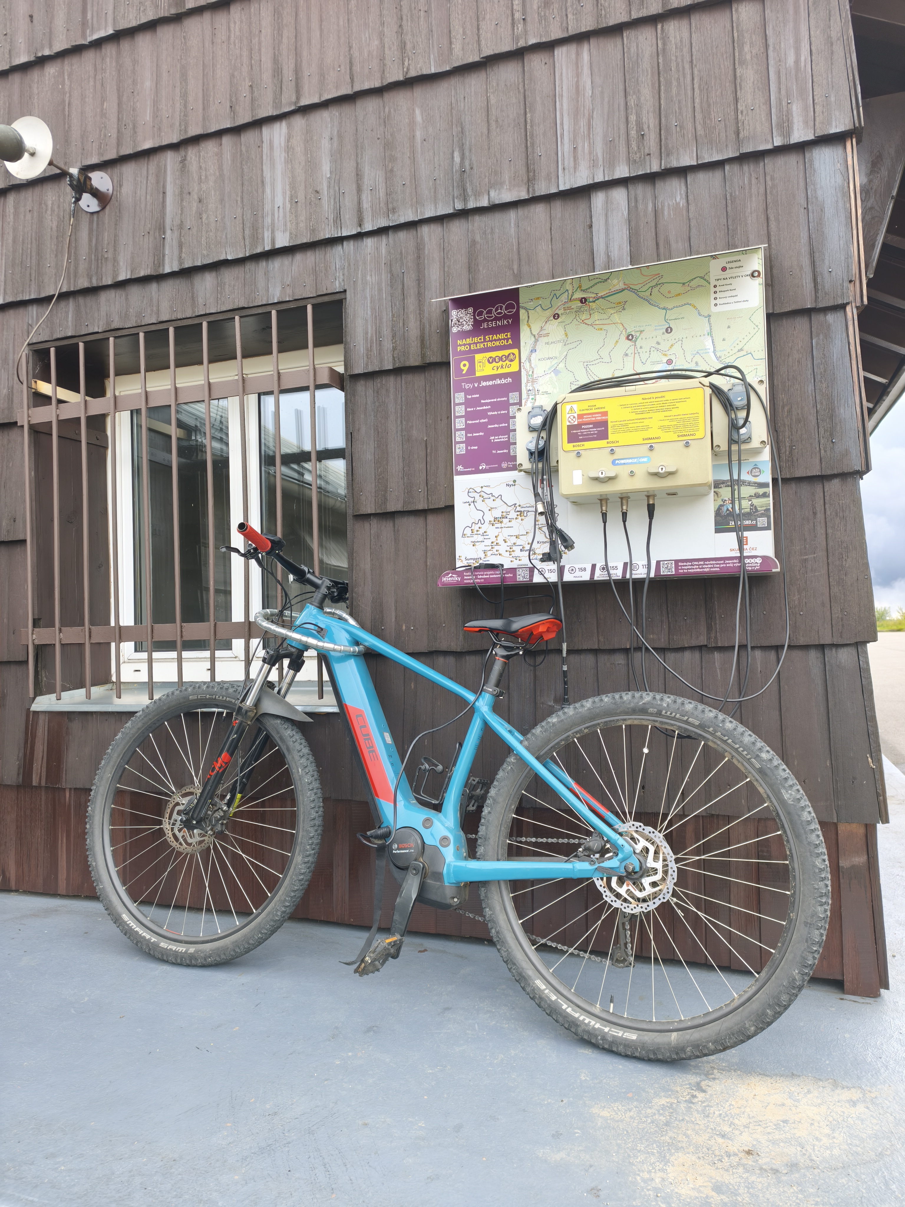 Nabíjecí stanice Elektrárna Dlouhé Stráně - Občerstvení Rejhotice foto 2